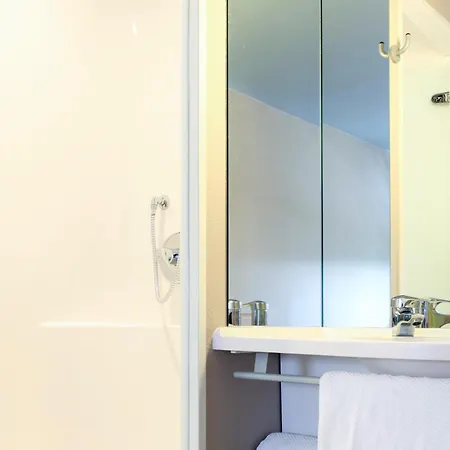 Ibis Budget Am Innenhafen Duisburgo