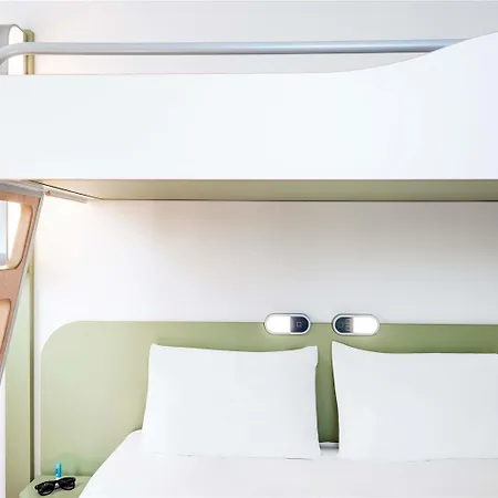 Hotel Ibis Budget Am Innenhafen Duisburgo