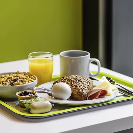 Ibis Budget Am Innenhafen Szálloda Duisburg