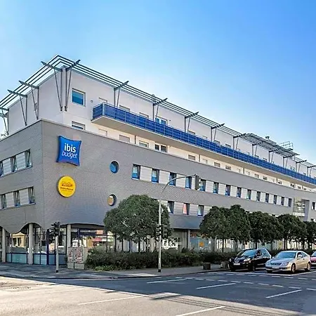 호텔 Ibis Budget Am Innenhafen *