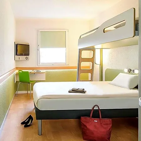 Ibis Budget Am Innenhafen *