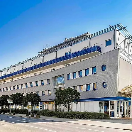 Ibis Budget Am Innenhafen Hotel *
