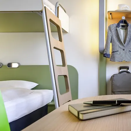 Ibis Budget Am Innenhafen Hotel *
